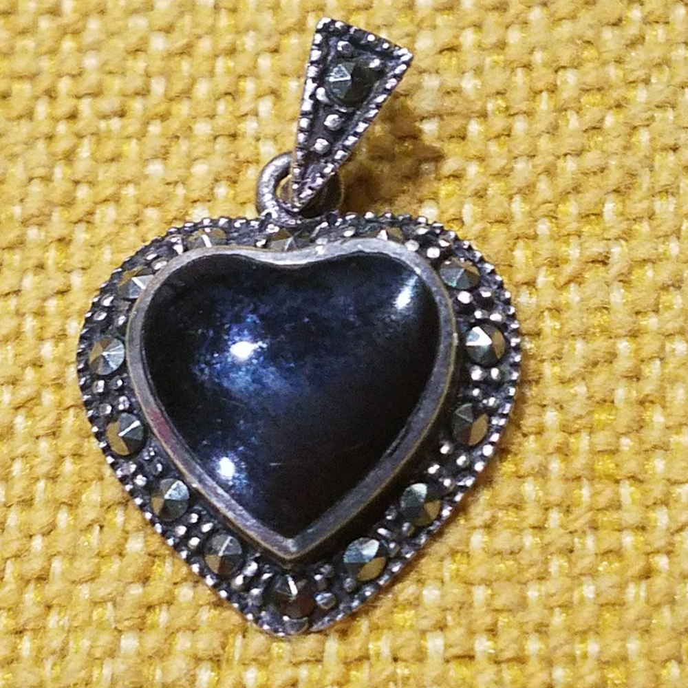 Silver & marcasite black heart pendant